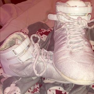 Nfinity cheer shoes